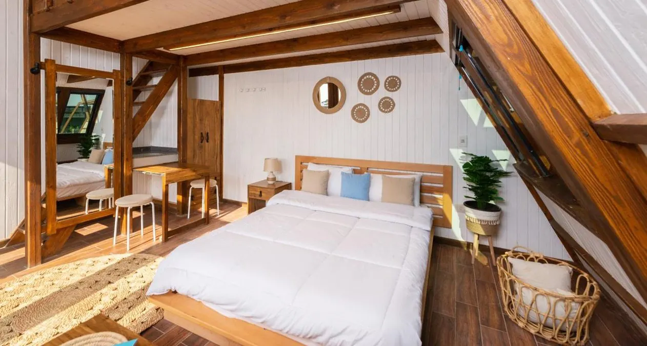 Matarma Beach Residence — Bungalow Bed