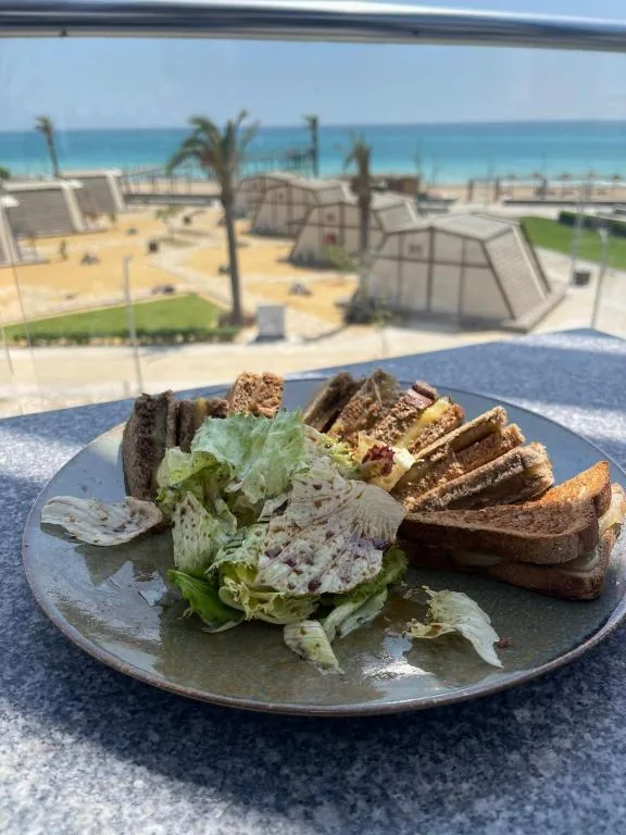 Matarma Beach Residence — Food Sea