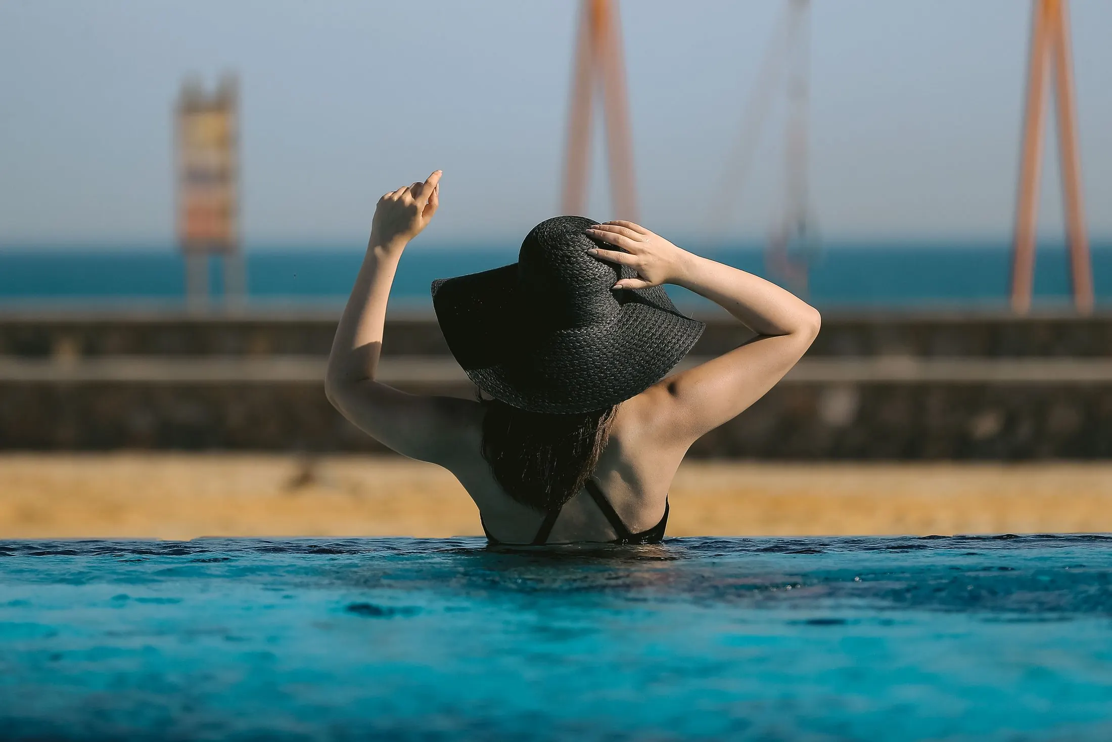 Matarma Beach Residence — Pool Hat